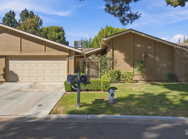 1700 Ashe Road, Bakersfield, CA 93309