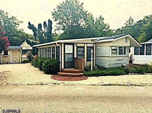 23 Caviar, Seaville, NJ 08230