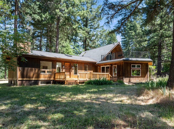 140 Bonanza Drive, Selma, OR 97538