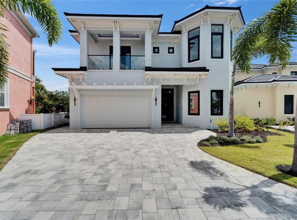 6520 SIMONE SHORES Circle, APOLLO BEACH, FL 33572