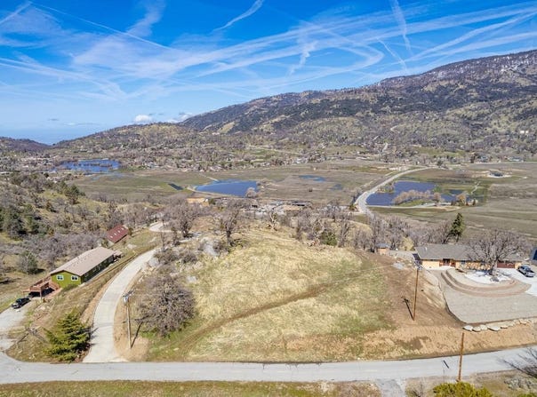 Ridgeview Court, Tehachapi, CA 93561
