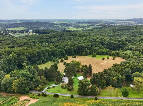 230 LAUREL Road, ELVERSON, PA 19520