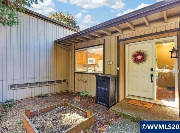 1223 Karen Wy NW, Salem, OR 97304