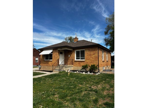 698 MAPLE St, Ogden, UT 84403