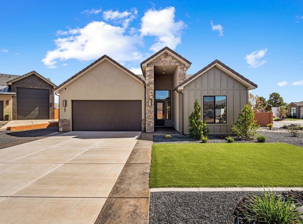 565 S Harmony Cir, Ivins, UT 84738