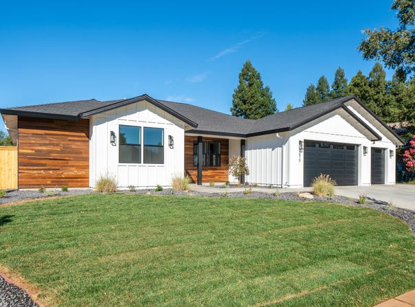 4870 Dandelion Drive, Redding, CA 96002