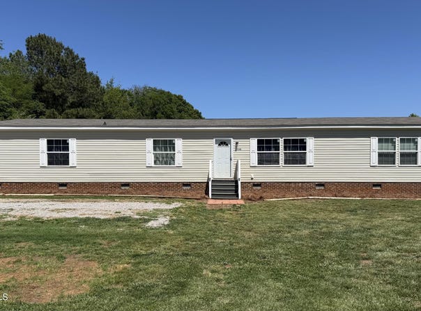 1056 Nc 58, Castalia, NC 27816