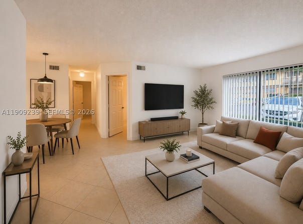 523 Trace Cir, Deerfield Beach, FL 33441