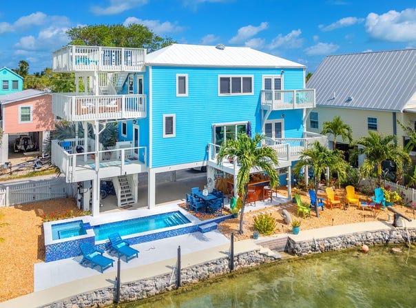 6 Shore Drive, Saddlebunch, FL 33040