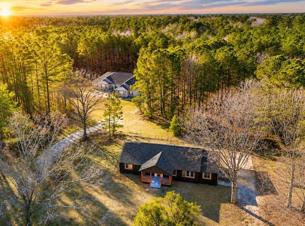 8527 Benjamin Simmons Road, Hollywood, SC 29449