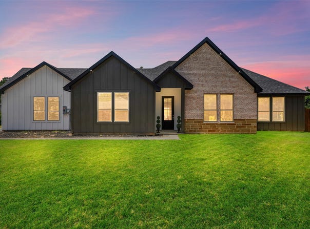 609 Luzon Street, Tool, TX 75143