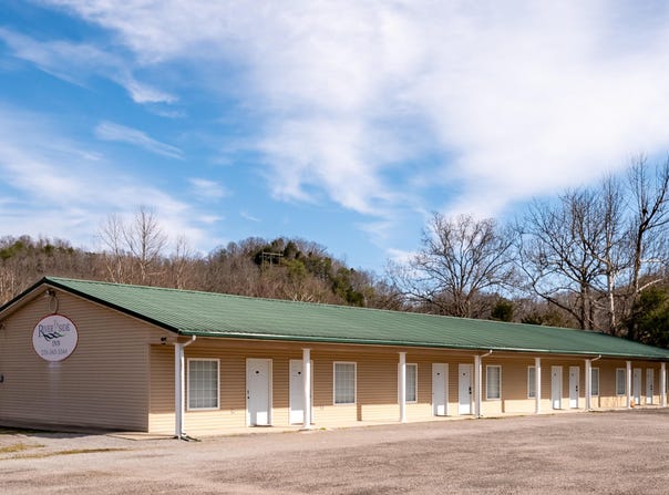 786 Ray Mann Road, Jamestown, KY 42629