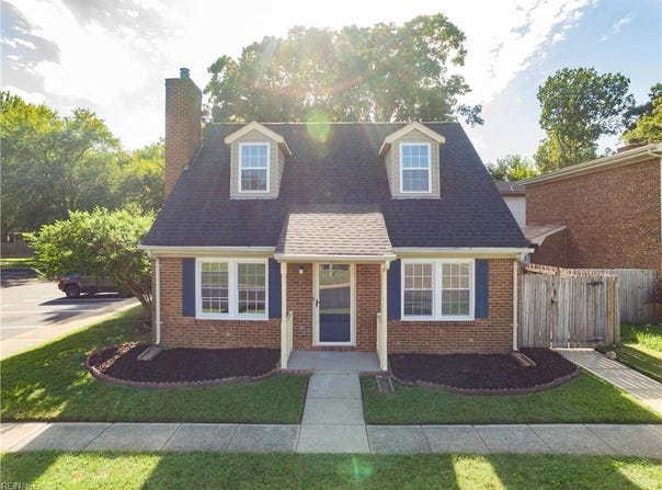 219 Loch Circle, Hampton, VA 23669
