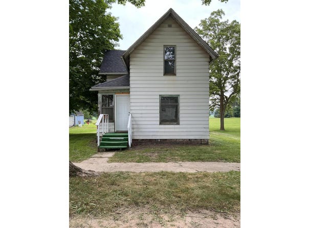 143 Monroe Street, Springport, MI 49284