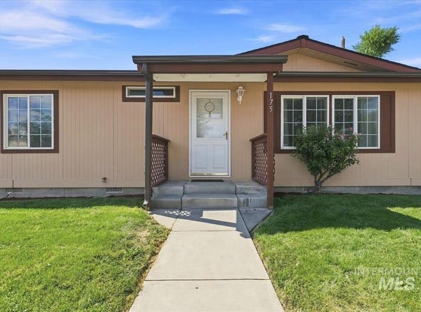 175 N 12th E, Mountain Home, ID 83647