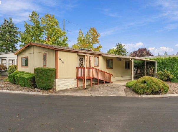 16352 SE 135TH Ave, Clackamas, OR 97015