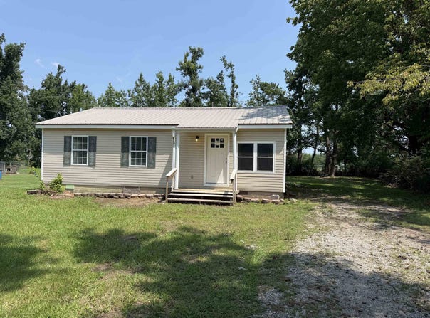 270 MADDOX Loop, Savannah, TN 38372