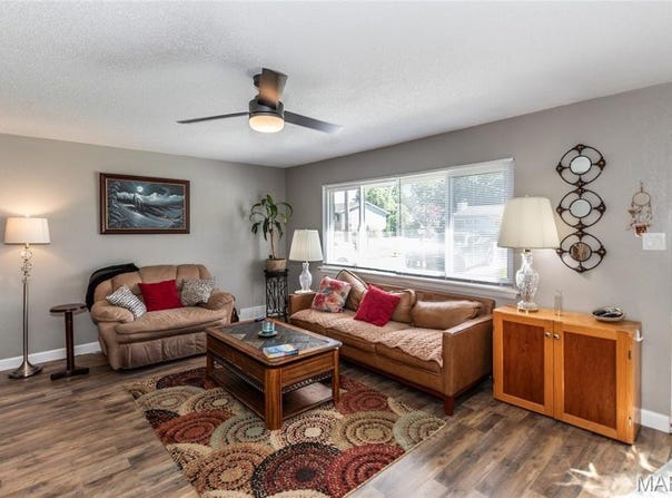 3637 Blecha Road, Imperial, MO 63052