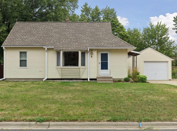 6 Pine Drive, Circle Pines, MN 55014