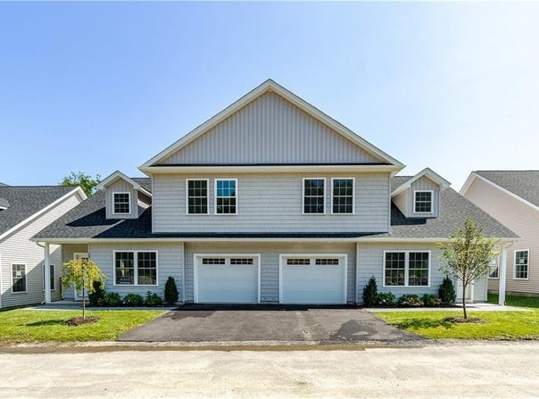 7 Fieldstone Way, Johnston, RI 02919