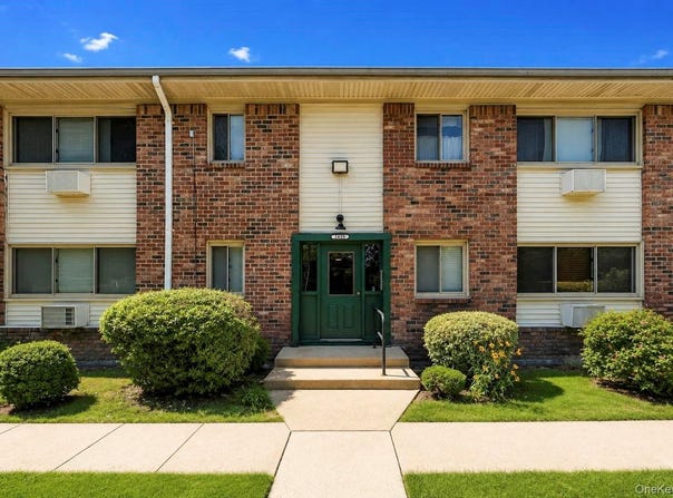 2439 Union Boulevard, Islip, NY 11751