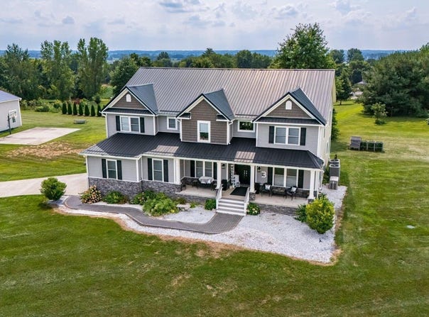 90 Louella Drive, Hebron, OH 43025