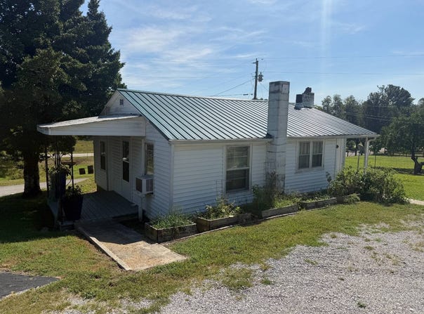 69 Blue Ridge Rd, Albany, KY 42602