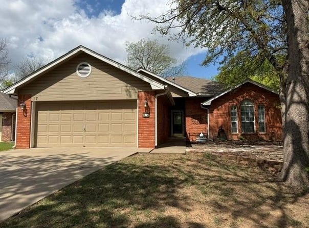 17 Sequoyah Boulevard, Shawnee, OK 74801