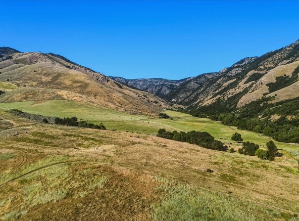 2759 E CANYON Rd, Smithfield, UT 84335