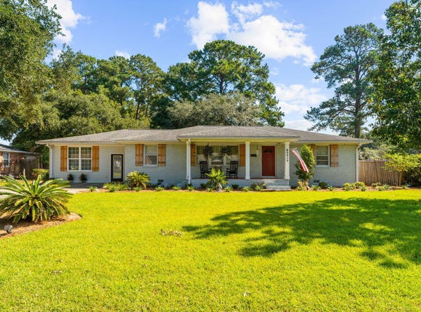 6010 Wedgewood Drive, Hanahan, SC 29410