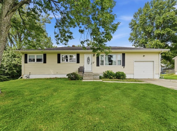 587 S Main Street, Monroe, OH 45050