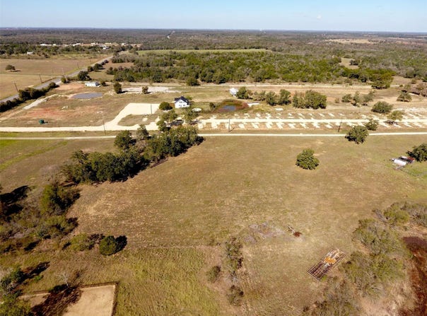 Fm 812 Rd, Cedar Creek, TX 78612
