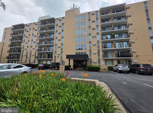 200 HIGHLAND Avenue, STATE COLLEGE, PA 16801