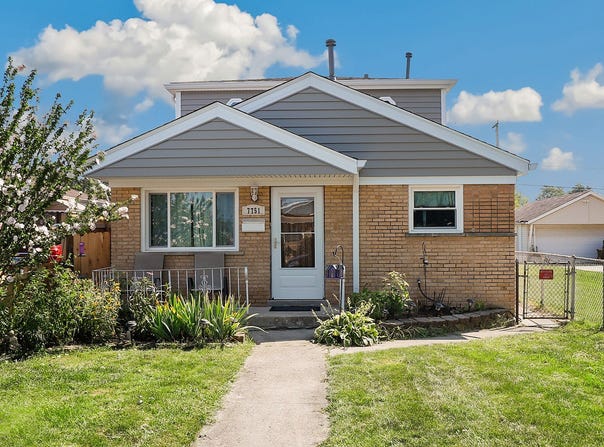 7751 Massasoit Avenue, Burbank, IL 60459