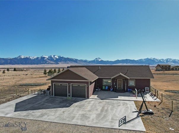 13 Diamondback RD, Ennis, MT 59729