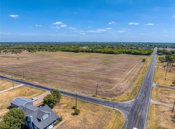Joe Bob Lane, Tom Bean, TX 75090