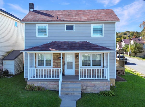 902 Cambria Street, Nanty-Glo, PA 15943