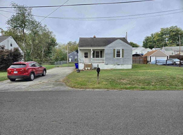 165 Clearview Drive, Christiansburg, VA 24073