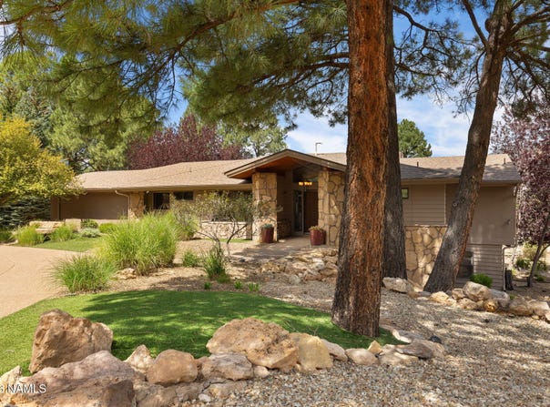 4600 E Green Mountain Drive, Flagstaff, AZ 86004
