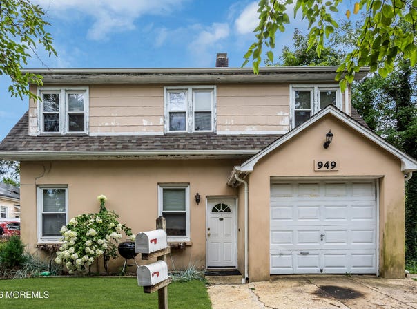 949 Round Avenue, Brick, NJ 08723