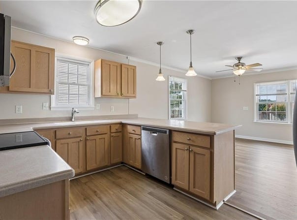 11 Bonita Drive, Hampton, VA 23664