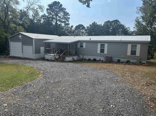 275 Narrows Dr., Greers Ferry, AR 72067