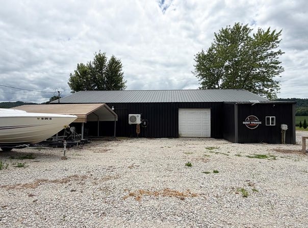 773 Murphys lane, Vanceburg, KY 41179