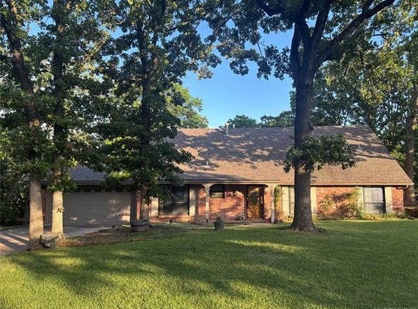 2920 Ridge Court, Bartlesville, OK 74006