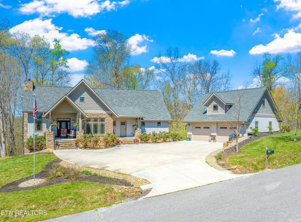195 Kennedys Lp, LaFollette, TN 37766