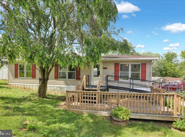 764 WILLOW Lane, GAP, PA 17527