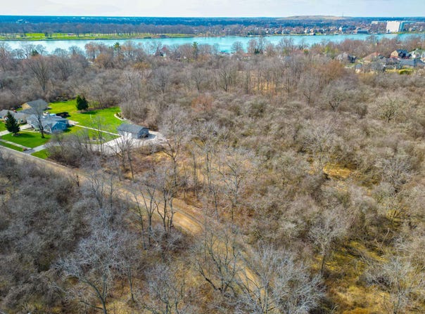 Marlborough, Grosse Ile, MI 48138