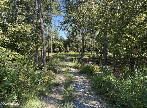Hwy 18 E, Gray, GA 31032