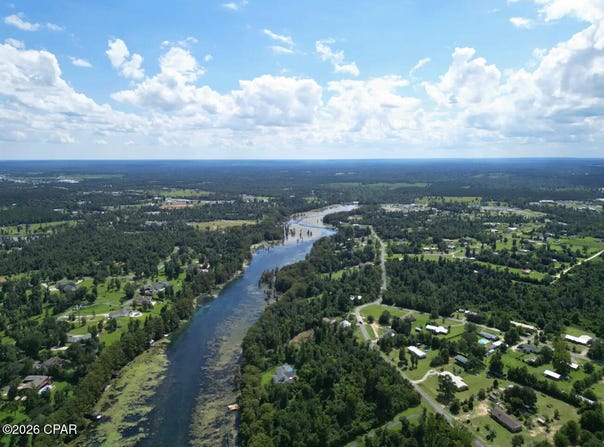 Hansen Lane, Marianna, FL 32446