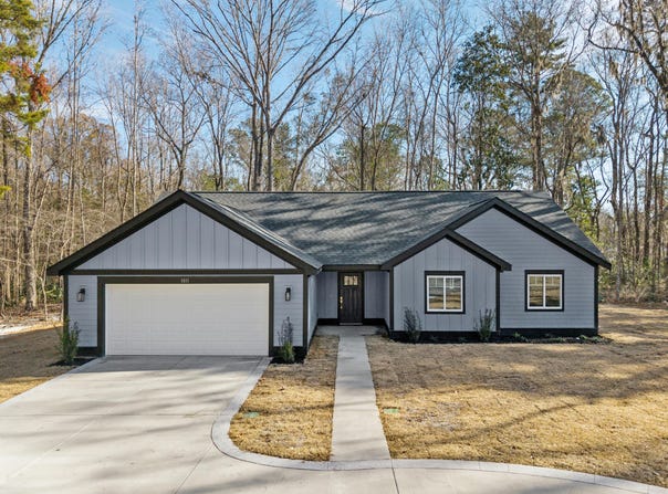 1011 Golf Course Parkway, Moncks Corner, SC 29461